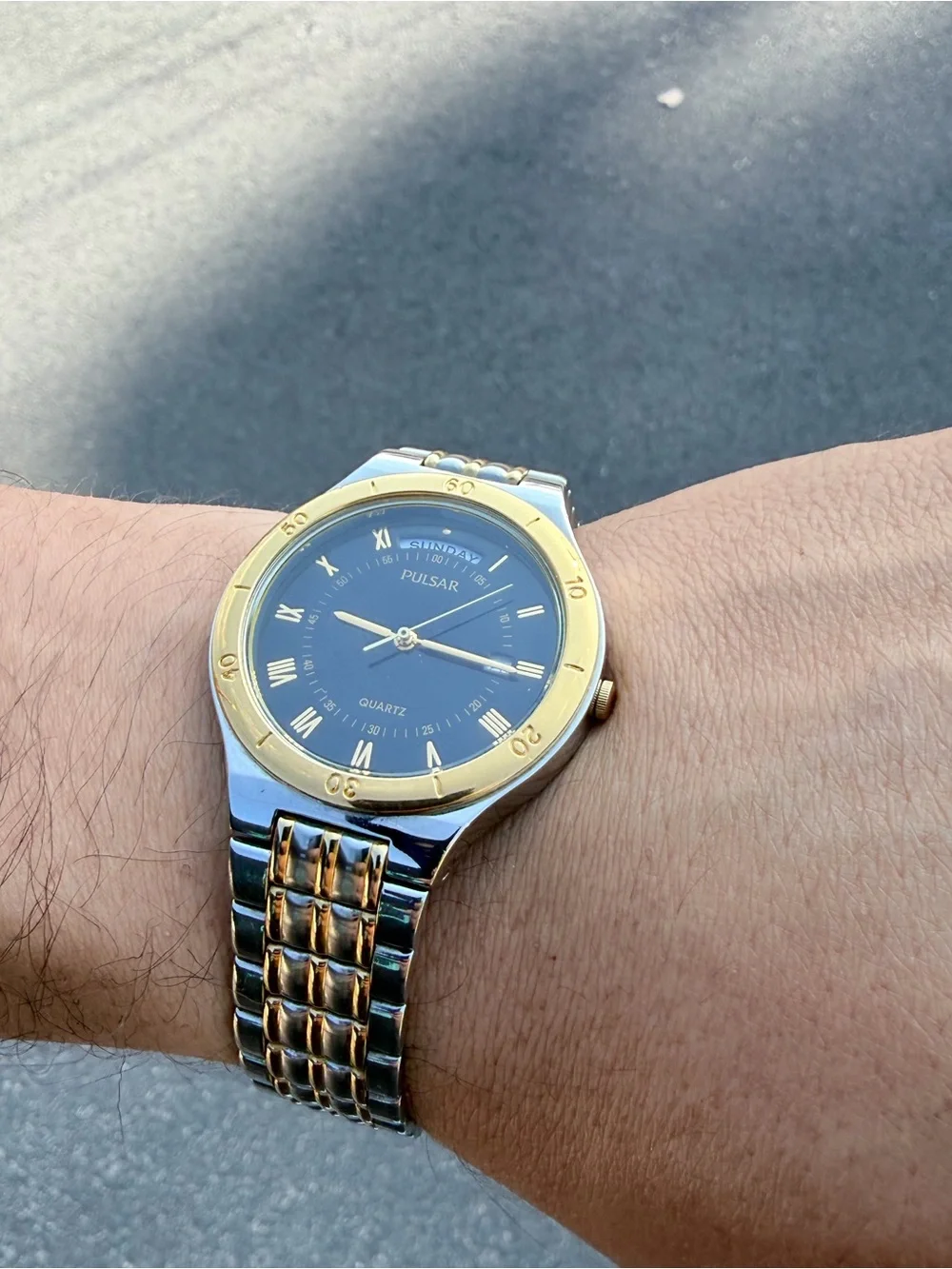 Vintage 1990s Pulsar 36mm Quartz Watch Day Date Two Tone Black Dial Wrist Watch